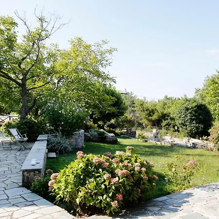 A Superb Mansion With Garden In Pelion Neochori (Magnesia)