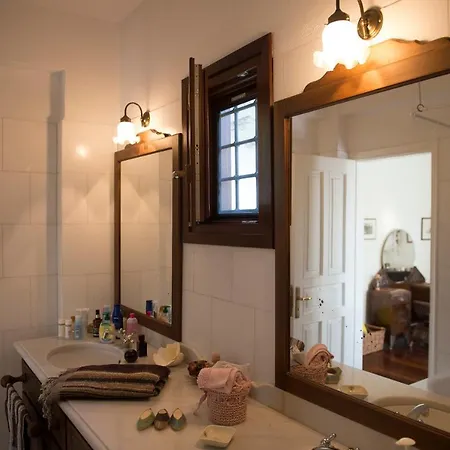 A Superb Mansion With Garden In Pelion * Neochori (Magnesia)