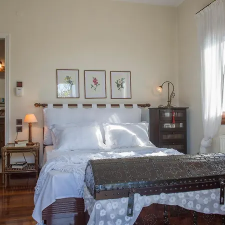 A Superb Mansion With Garden In Pelion * Neochori (Magnesia)