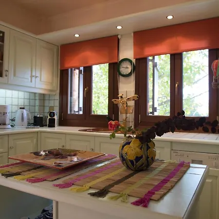 A Superb Mansion With Garden In Pelion * Neochori (Magnesia)