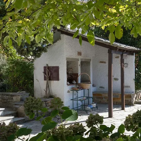 Villa A Superb Mansion With Garden In Pelion *